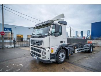 Грузовик-контейнеровоз/ Сменный кузов VOLVO FM 330