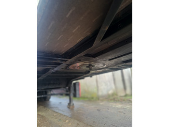 Полуприцеп-фургон KRONE: фото 3 Полуприцеп-фургон KRONE: фото 3