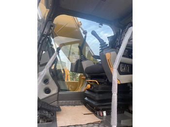 Гусеничный экскаватор CAT CAT320GC: фото 2