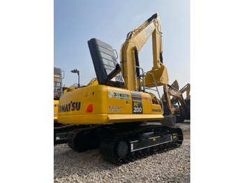 Гусеничный экскаватор KOMATSU PC200
