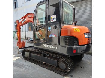 Мини-экскаватор Doosan DH60: фото 3 Мини-экскаватор Doosan DH60: фото 3