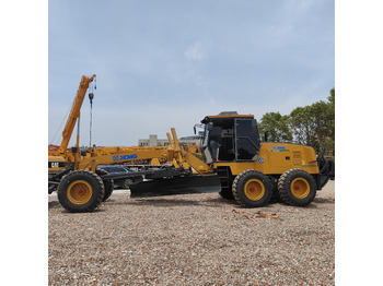 Грейдер XCMG GR2153