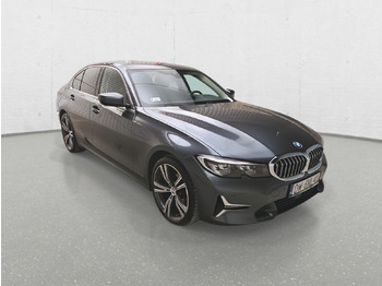 Седан BMW