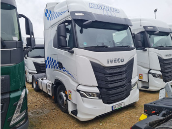 Тягач IVECO