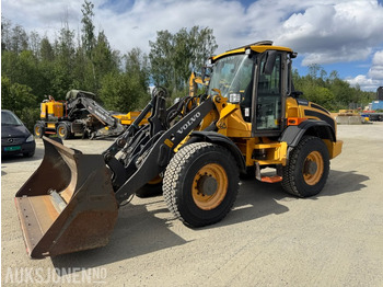 Колёсный погрузчик VOLVO L45