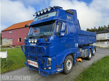 Самосвал VOLVO FH16