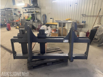 Навесное оборудование для Строительной техники 2016 Ufo pallegafler Stort BM feste: фото 5