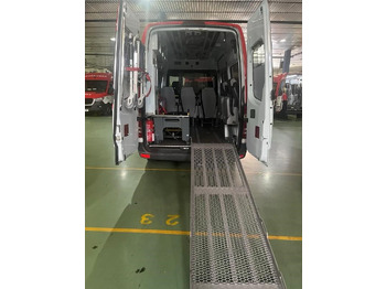 Машина скорой помощи MERCEDES BENZ AMBULANCE FOR DYSABLED PEOPLE Sprinter 313 CDI(15 units): фото 4
