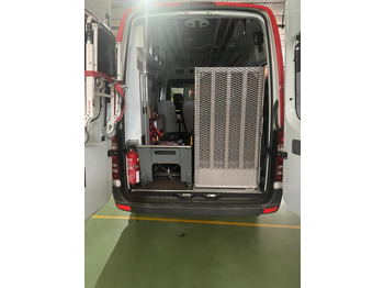 Машина скорой помощи MERCEDES BENZ AMBULANCE FOR DYSABLED PEOPLE Sprinter 313 CDI(15 units): фото 3