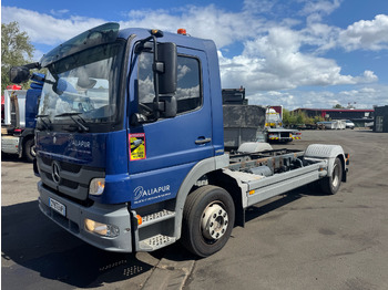 Грузовик-шасси MERCEDES-BENZ