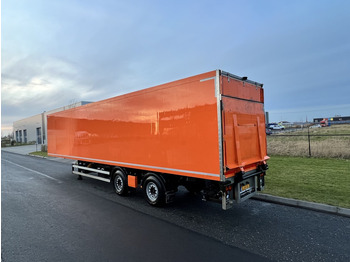 Полуприцеп-рефрижератор Krone 2- Assige Koeltrailer Carrier / laadklep / stuuras tridec: фото 3