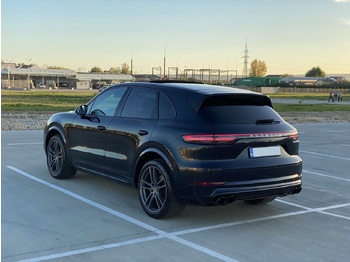 Легковой автомобиль Porsche Cayenne 2018 Facelift Panorama Bose: фото 2