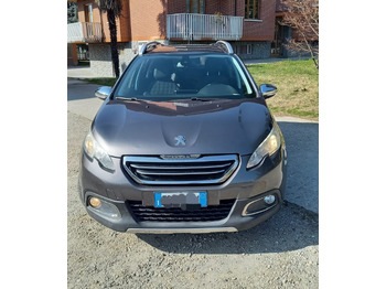 Седан PEUGEOT 2008: фото 4