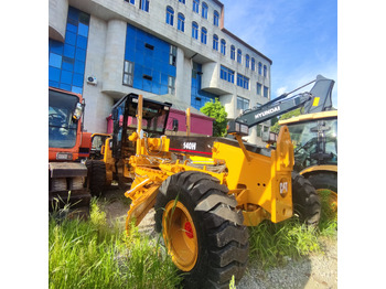 Грейдер CATERPILLAR 140H