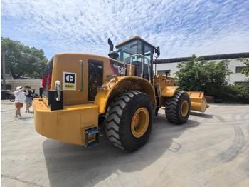 Колёсный погрузчик CATERPILLAR 966H