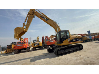 Гусеничный экскаватор CATERPILLAR 320CL