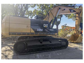 Гусеничный экскаватор CATERPILLAR