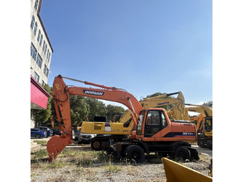 Колёсный экскаватор DOOSAN DH210W-7