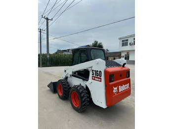 Мини-погрузчик с бортовым поворотом BOBCAT S160