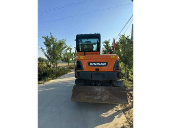 Гусеничный экскаватор Doosan DX 60: фото 2 Гусеничный экскаватор Doosan DX 60: фото 2