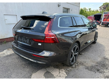 Легковой автомобиль Volvo V60 II Volvo V60 2.0 T8 Plug-in Hybrid 455KM AWD Bogata Wersja Model 2024: фото 4