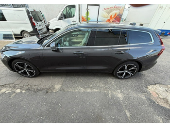 Легковой автомобиль Volvo V60 II Volvo V60 2.0 T8 Plug-in Hybrid 455KM AWD Bogata Wersja Model 2024: фото 2