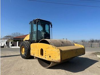 Компактор CATERPILLAR