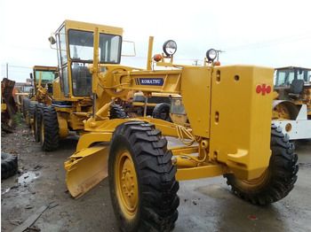 Грейдер KOMATSU