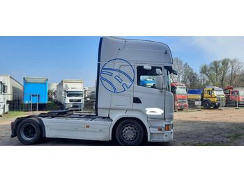 Тягач Scania R450: фото 3