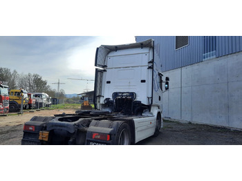 Тягач Scania R450: фото 4