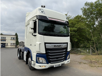 Тягач DAF XF 530