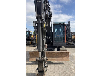 Гусеничный экскаватор Volvo ECR 145 E: фото 3