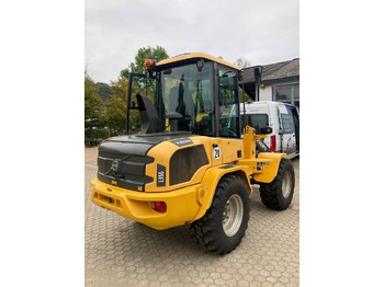 Колёсный погрузчик Volvo L 35 G: фото 4