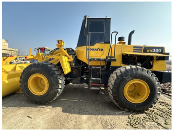 Колёсный погрузчик KOMATSU WA380