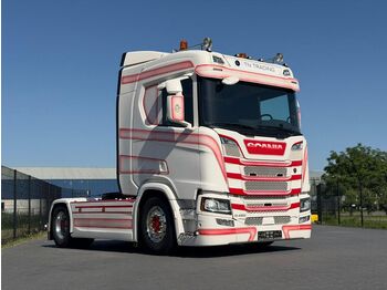 Тягач SCANIA R 450
