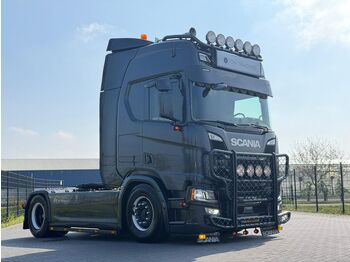 Тягач SCANIA R 450