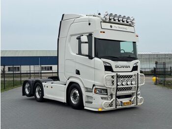 Тягач SCANIA R 580