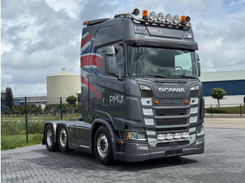 Тягач SCANIA S 520
