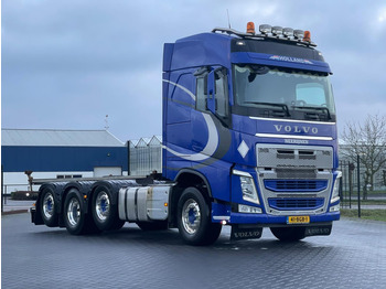 Грузовик-контейнеровоз/ Сменный кузов VOLVO FH 460