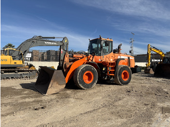 Колёсный погрузчик DOOSAN DL300