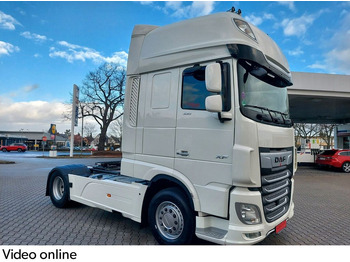 Тягач DAF XF 530