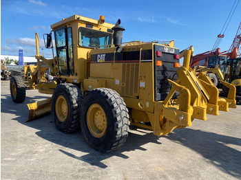 Грейдер CATERPILLAR 140H