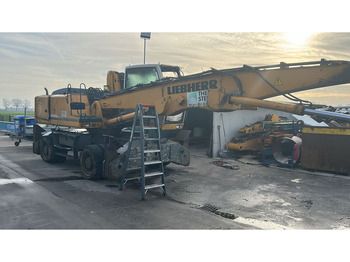Колёсный экскаватор LIEBHERR A 904 C
