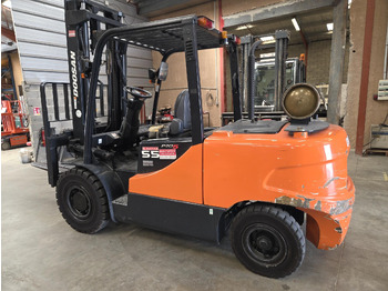 Газовый погрузчик DOOSAN