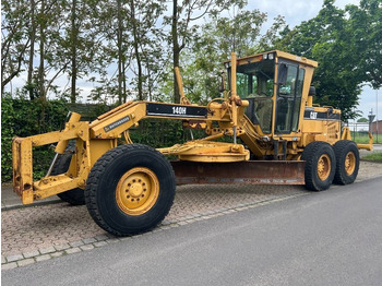 Грейдер CATERPILLAR 140H