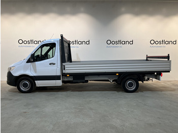Малотоннажный бортовой грузовик Mercedes-Benz Sprinter 315 CDI L3 RWD Open Laadbak / Euro 6 / Airco / MBUX / CarPlay / Navigatie / 3-Zits / 75.200 KM !! / BPM VRIJ !!: фото 4