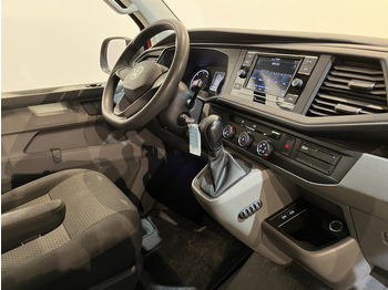 Фото интерьера 1: Легковой фургон Volkswagen Transporter 2.0 TDI L1H1 150 PK Automaat / Airco / Cruise Control / CarPlay / PDC / Trekhaak / Klep