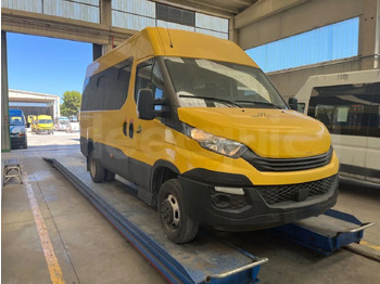 Микроавтобус IVECO Daily