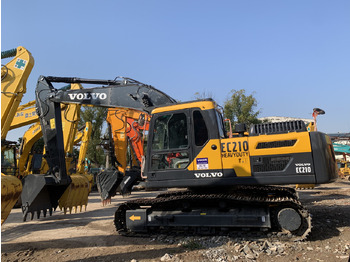 Колёсный экскаватор VOLVO EC210D