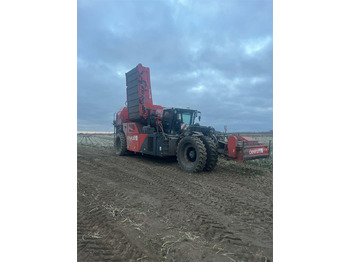 Картофелеуборочный комбайн DEWULF